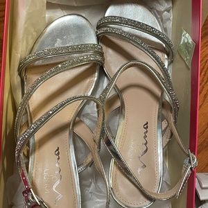 Formal shoes